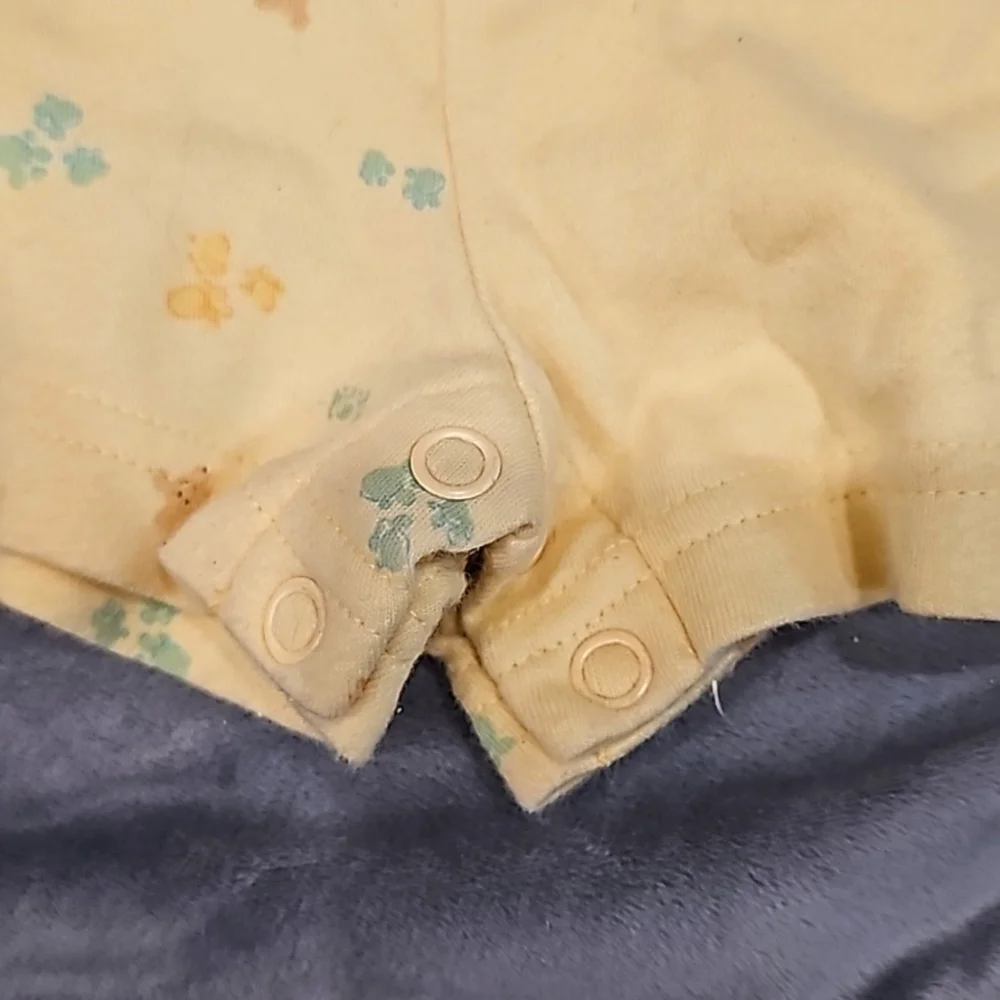 F Carters 3-6mo. unisex set, cute, yellow, teddy bear, button up, pristine
